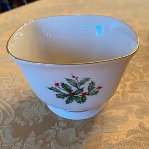 LENOX Holiday Bowl